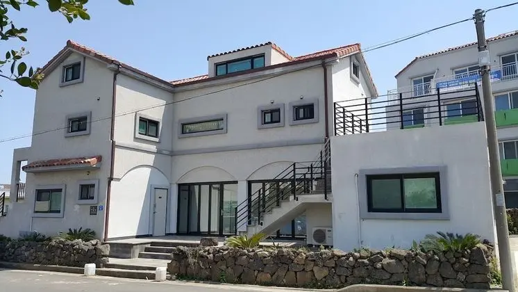 Aileen Guesthouse