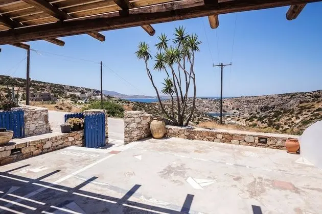 Ailouros guest house