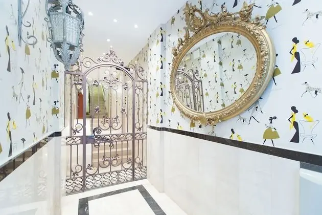AinB Las Ramblas Colón Apartments - Lobi