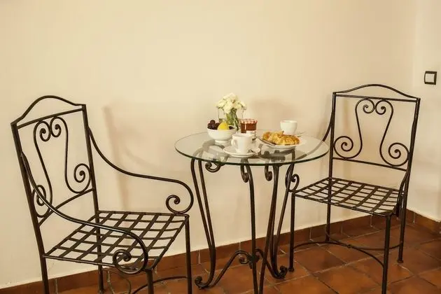 AinB Las Ramblas-Guardia Apartments - Dış Mekan