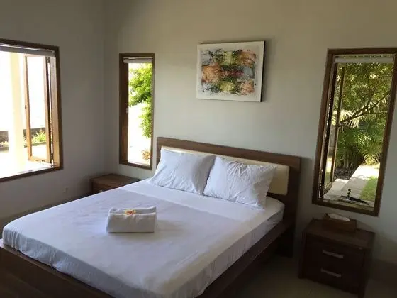 Air Sanih Beach Villa - Oda