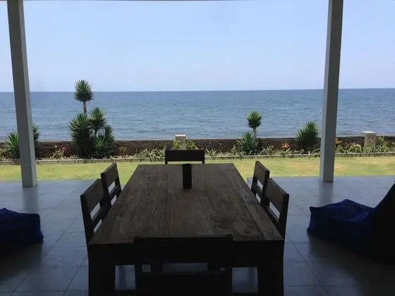Air Sanih Beach Villa - Yerinde Yemek