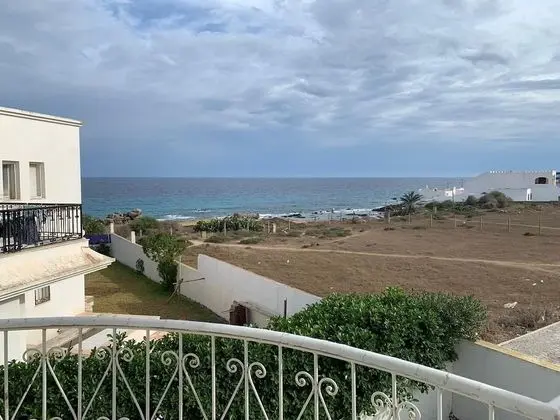 Airbetter - Beachfront 2 Bedroom Apartment in Kelibia