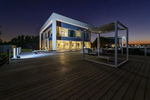 Airbetter - Nurai Luxury Sea Villa