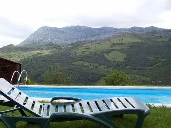 Aire de Ruesga - Havuz