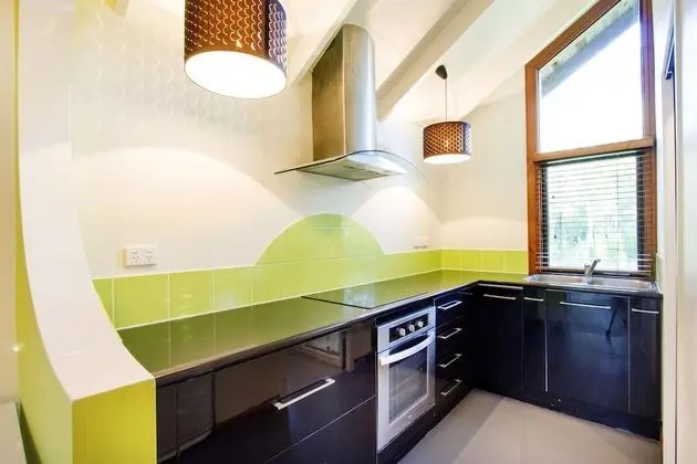 Airlie Beach Eco Cabins - Adults only - Mutfak