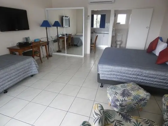 Airlie Court Units - Oda