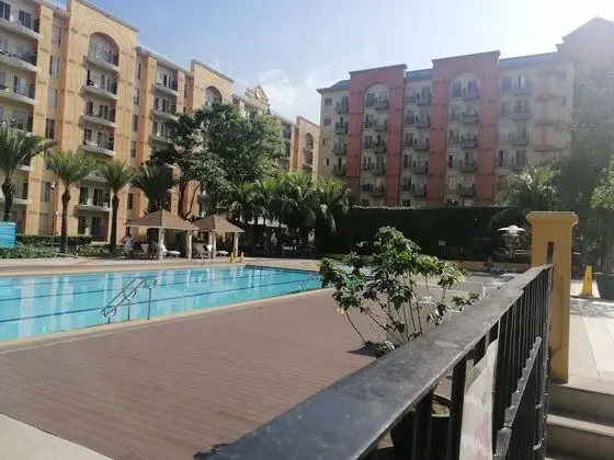 Airport Apartments Manila - Havuz