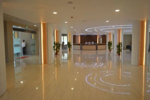 Airport Avenue Hotel
