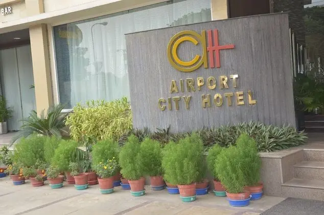 Airport City Hotel - Dış Mekan
