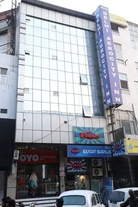 Airport Hotel Delhi Aerocity Inn - Dış Mekan
