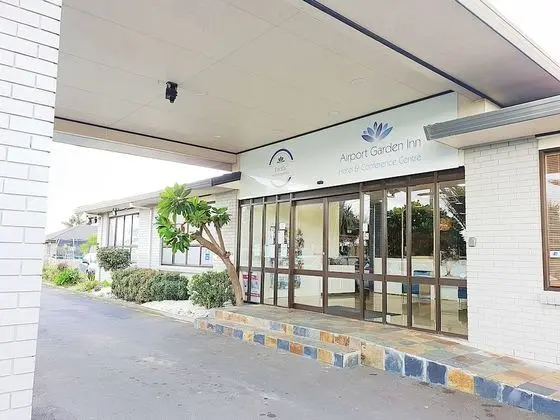 Airport Garden Inn - Dış Mekan