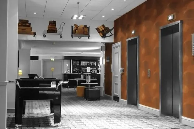 Airport Inn Gatwick - Lobi
