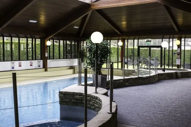 Airport Inn Manchester - Havuz
