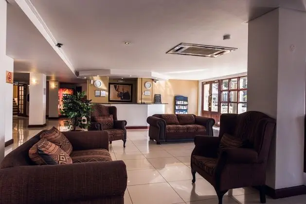 Airport Inn and Suites - Lobi