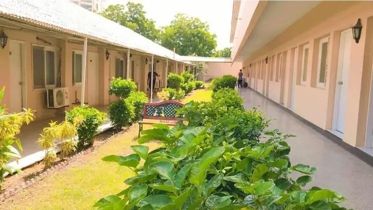 Airport Hotel