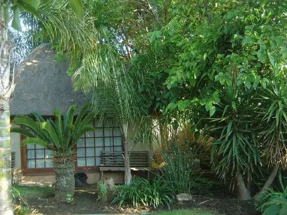 AIRPORT MODJADJI GUEST HOUSE - Dış Mekan