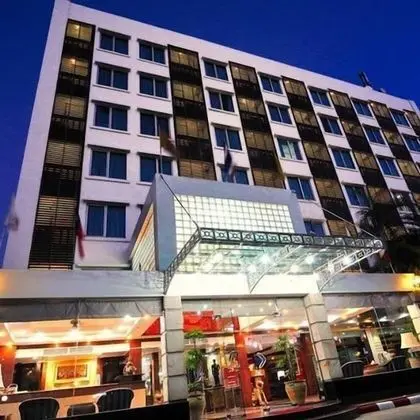 The Airport Hotel - Dış Mekan