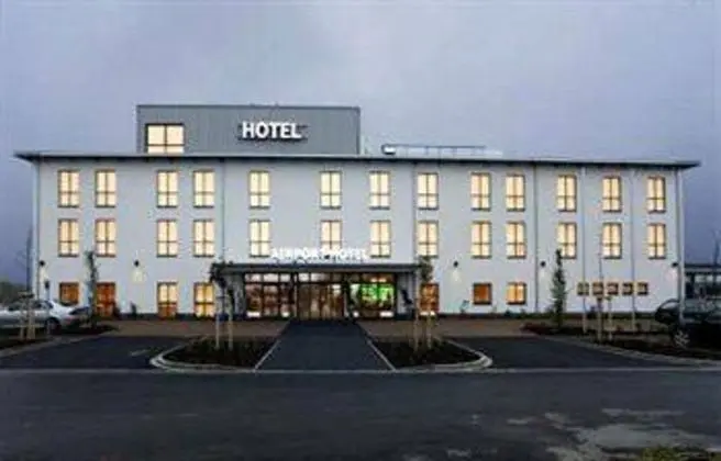 Airport Hotel Paderborn - Genel