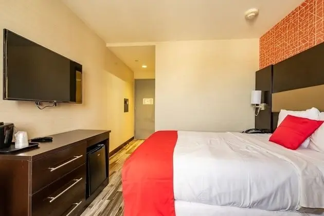 Airport Plaza Hotel JFK Airport - Oda