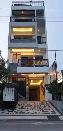 AIRPORT HOTEL