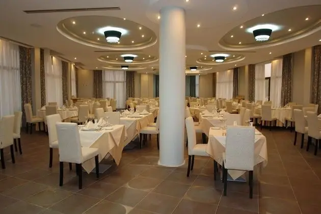 Hotel Airport Tirana - Yeme / İçme