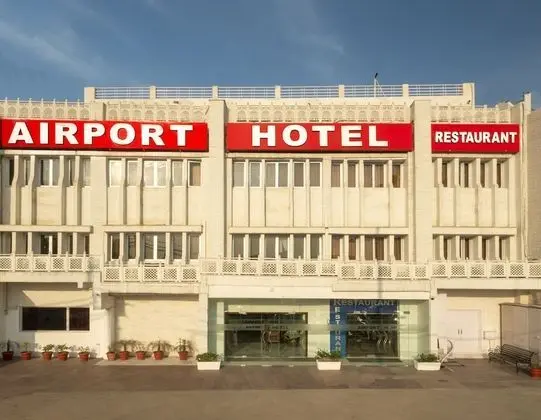 Airport Hotel