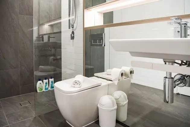 Airtrip Apartment on Tribune St - Banyo Tipleri