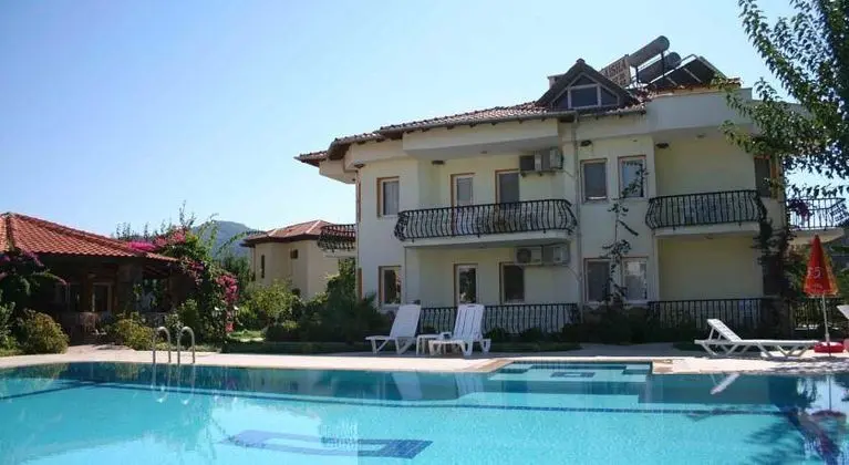 Aisha Apart Hotel - Havuz