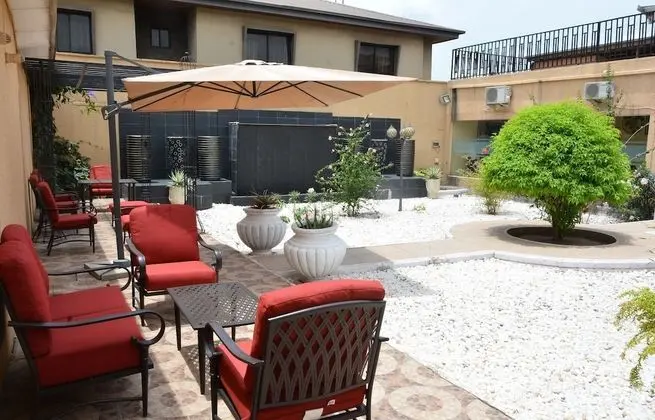 Aishar Residence