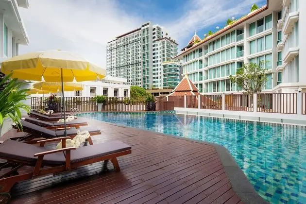 Aiyara Grand Hotel - Havuz