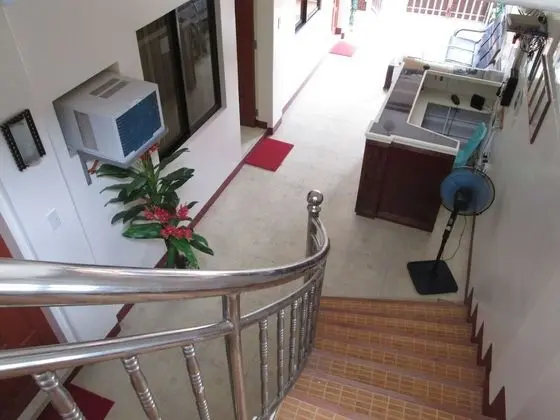 AJ Travellers Inn - Lobi