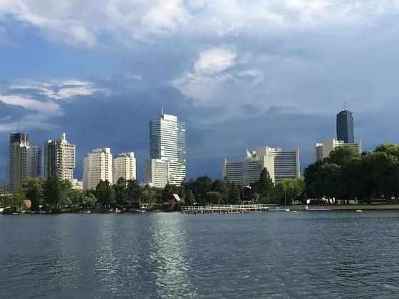 AJO Vienna Beach - Contactless Check-in