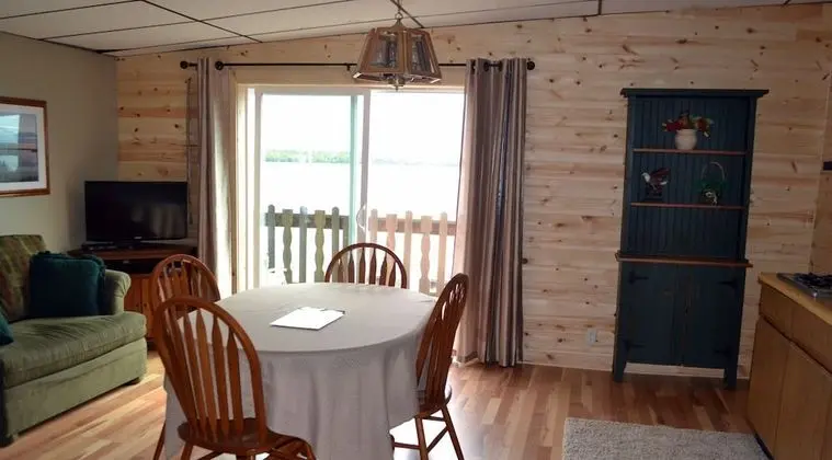 AJ's Walleye Lodge - Öne Çıkan Resim