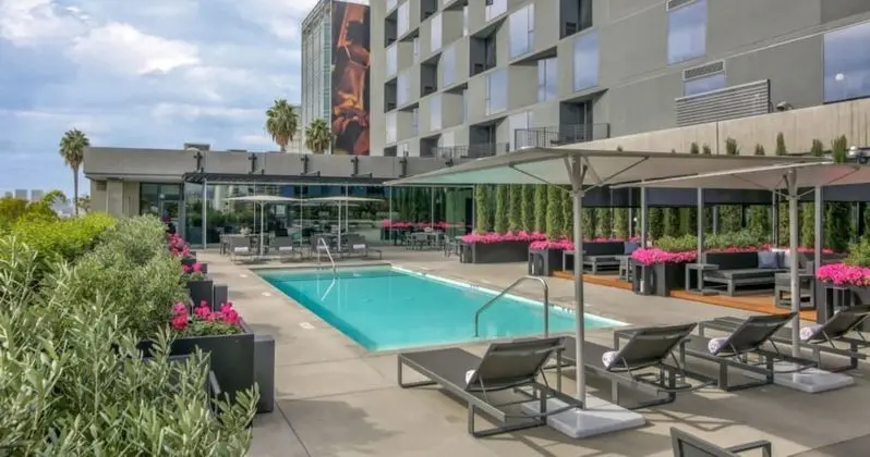 AKA West Hollywood - Havuz