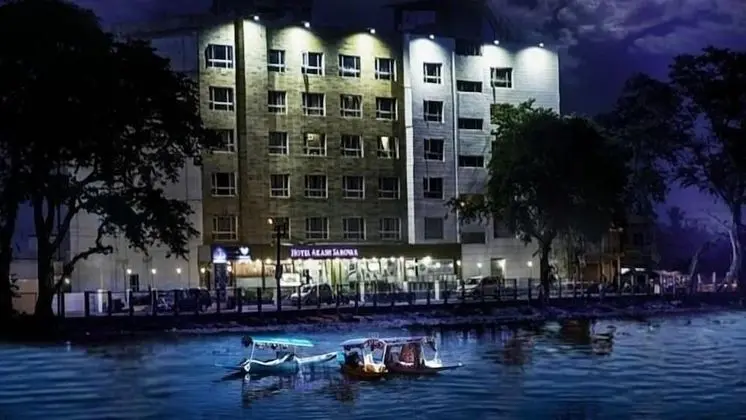 Hotel Akash Sarovar
