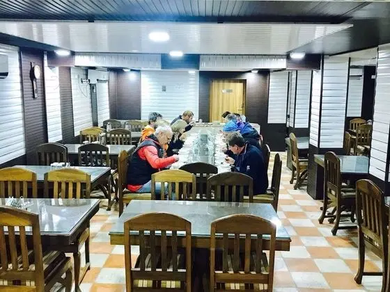 Hotel Akbar Sonamarg - Yerinde Yemek