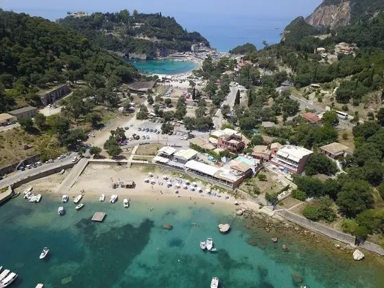 Akis Apartments - Plaj