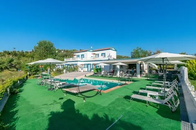 Akis Villa Studios & Apartments with Pool - Dış Mekan