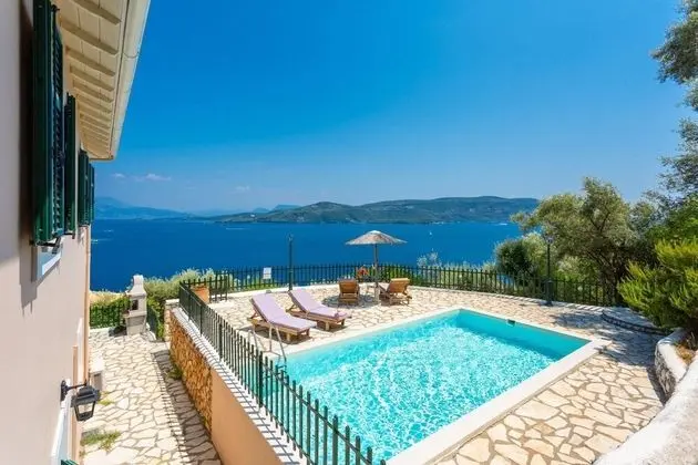 Villa Akrogiali Large Private Pool Walk to Beach Sea Views A C Wifi - Oda