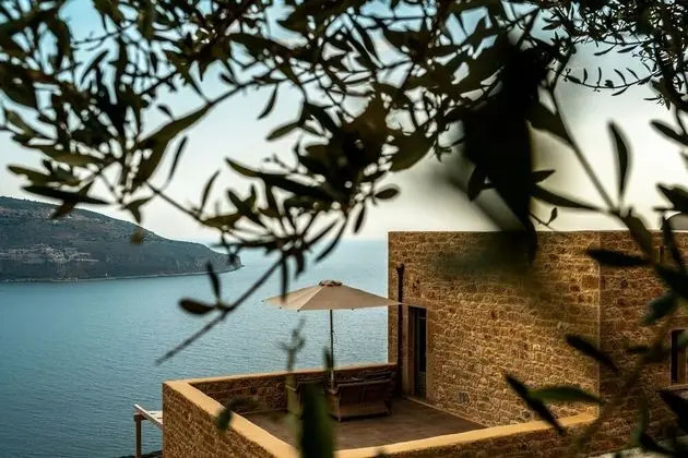 Akrolithi Boutique Hotel
