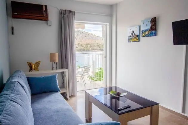 Akrotopi Apartments