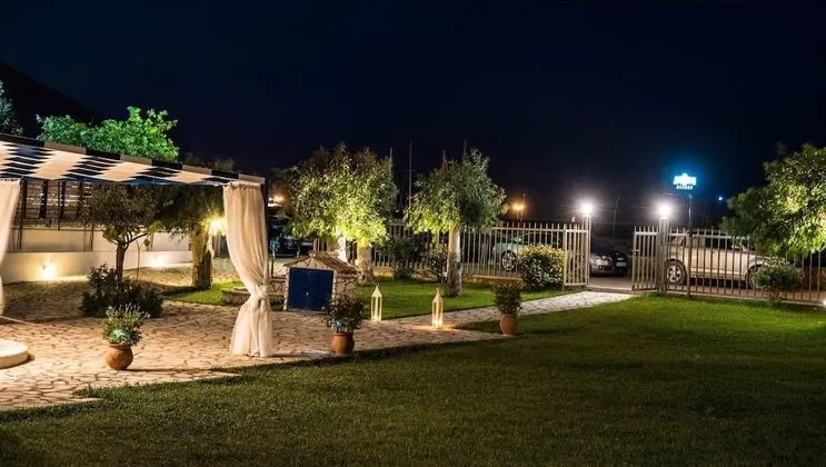 Akroyiali Resort - Dış Mekan