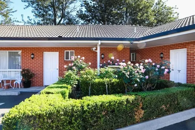 Akuna Motor Inn and Apartments - Dış Mekan