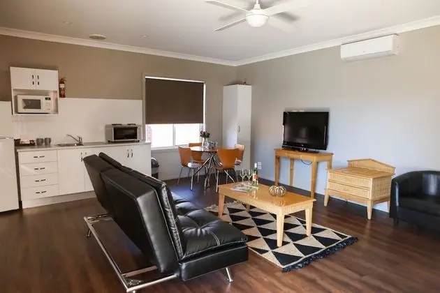 Akuna Motor Inn and Apartments - Mutfak