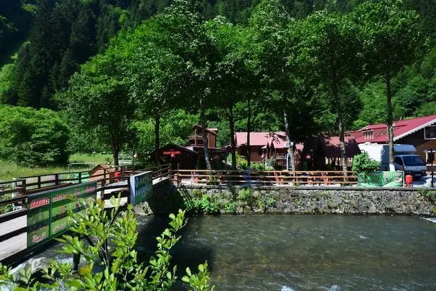Akyüz Kardeşler Hotel & Bungalow - Dış Mekan