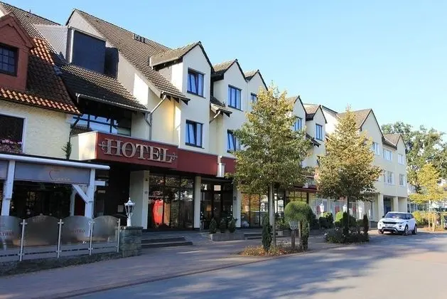 Akzent Hotel Restaurant Jonathan - Dış Mekan