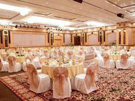 Al Ain Rotana - İş / Konferans