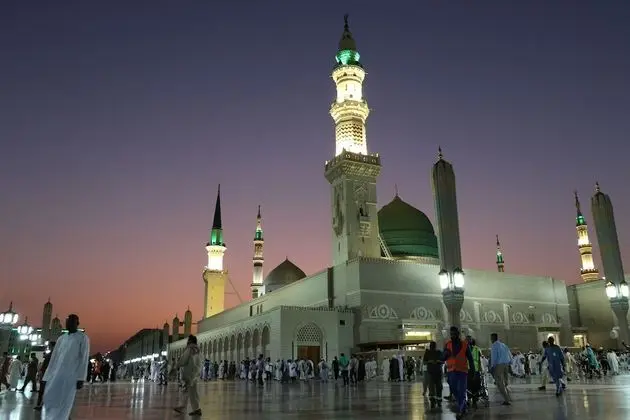 Al Alya Hotel Rooms and Suites