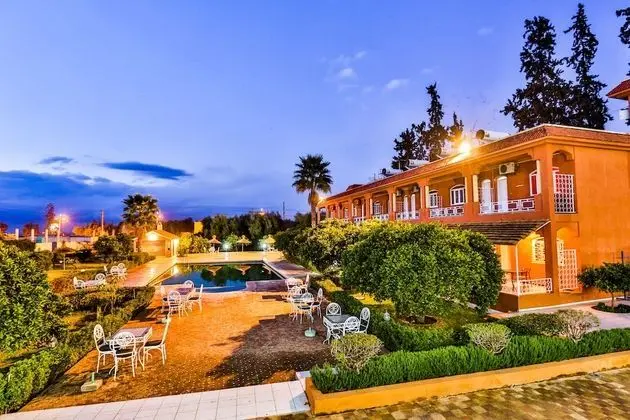 Hotel Al Bassatine